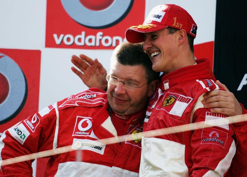 Ross Brawn e Michael Schumacher nos tempos de Ferrari