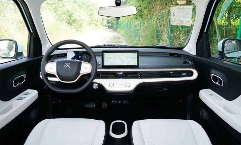 Interior do Chery QQ Domi