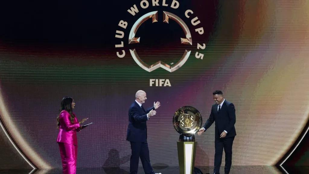 Gianni Infantino apresenta o Troféu da FIFA Club World Cup