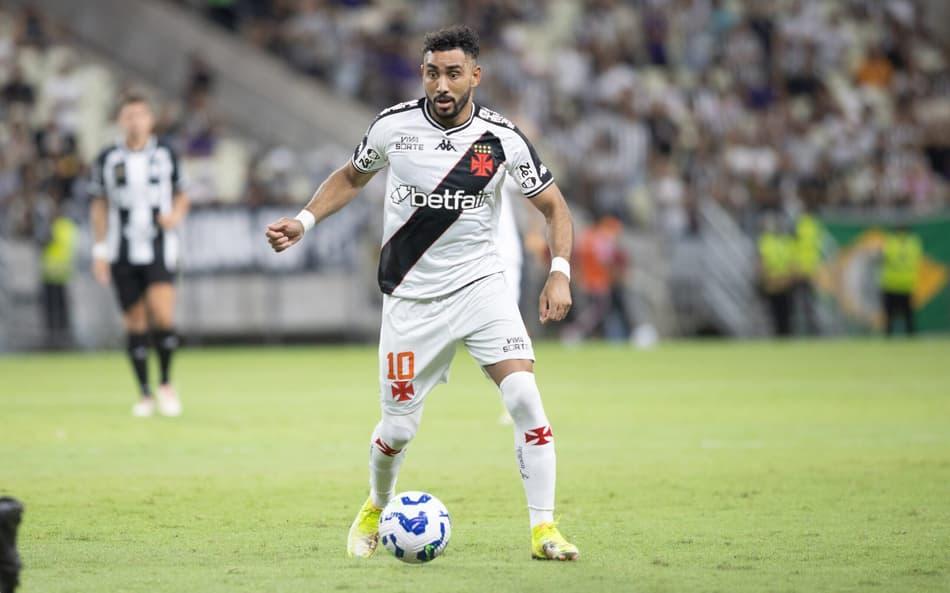 Payet em ação na derrota do Vasco para o Ceará