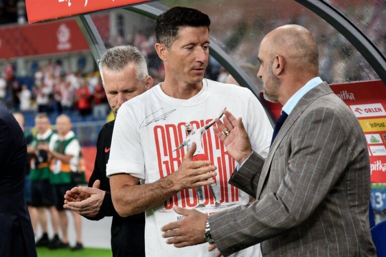 Conflito na Seleção: Robert Lewandowski Anuncia Saída em Protesto