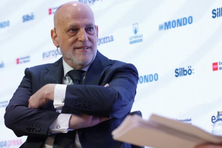 Tebas Alerta Barcelona sobre Inscrição de Joan García e Nico Williams