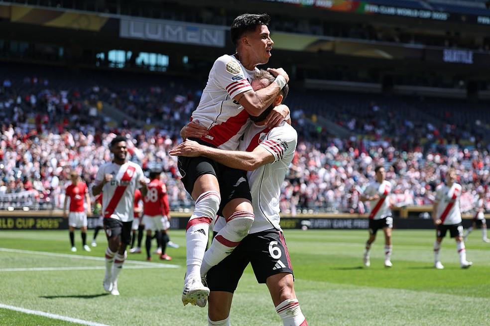 Gol de Meza em River Plate x Urawa Reds