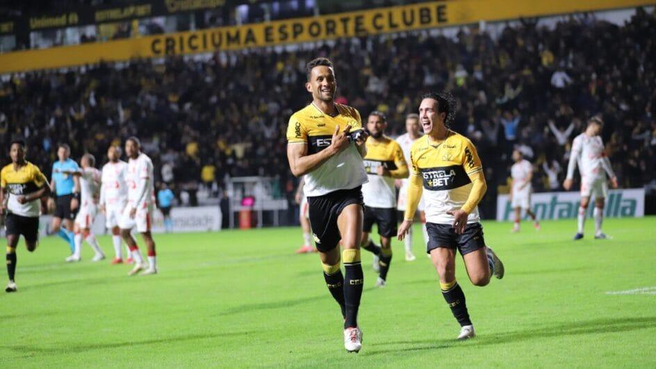 Criciúma venceu o Vila Nova pela 11ª rodada da Série B 2025.