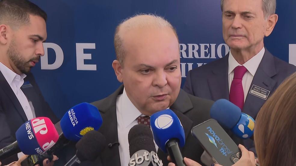 Ibaneis diz que vai cortar ponto de professores em greve