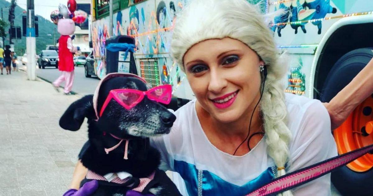 Mulher conhecida como 'Frozen de Itapema'.