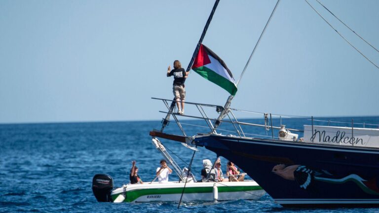 Greta Thunberg e o Freedom Flotilla em rota para Gaza: Conflito com Israel se intensifica