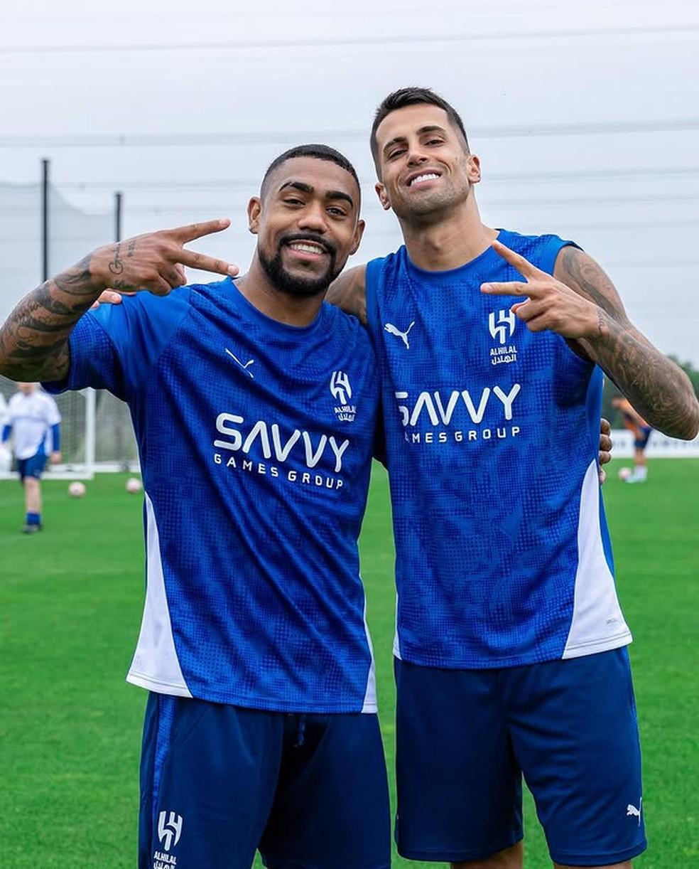 Malcom e João Cancelo juntos em treino do Al-Hilal