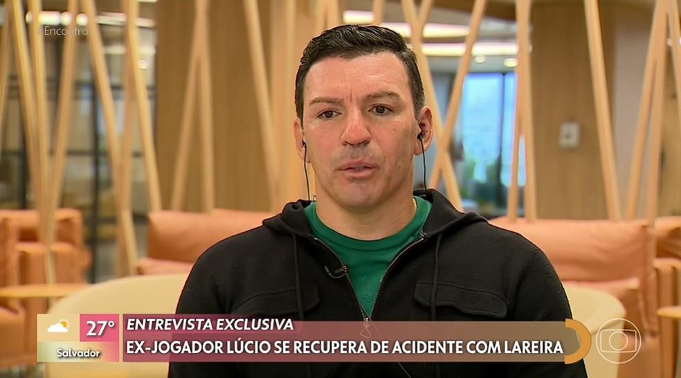 Lúcio se recupera de queimaduras