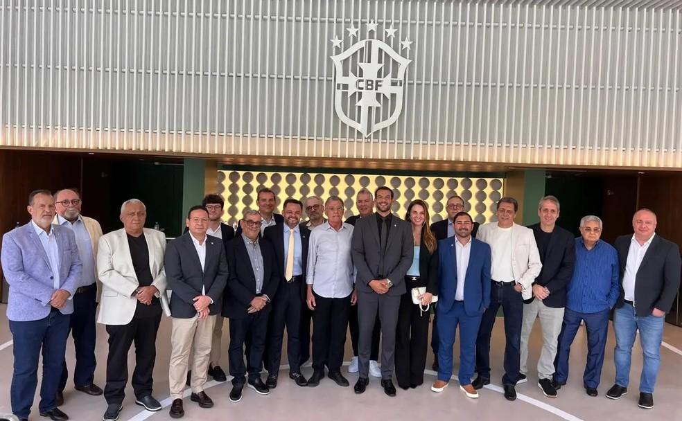 Samir Xaud e Ricardo Gluck Paul na sede da CBF