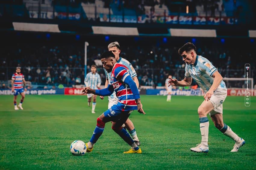 Partida entre Racing e Fortaleza