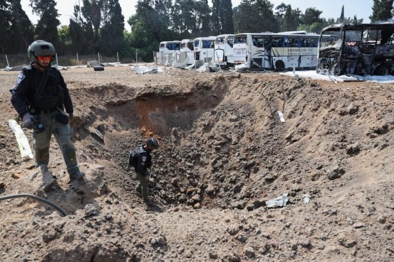 Israel promete “surpresas” em sua luta contra o Irã após intensificação de ataques