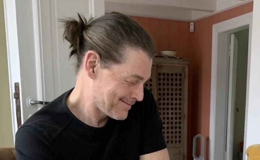 Morten Harket, vocalista do a-ha, revela enfrentar a doença de Parkinson em segredo há anos