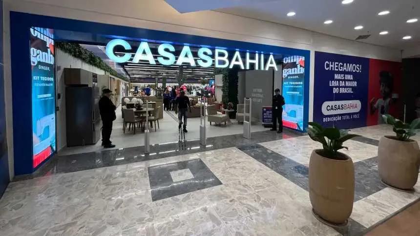 Bradesco e o Banco do Brasil vão converter dívida em ações e Casas Bahia deve reduzir alavancagem pela metade.