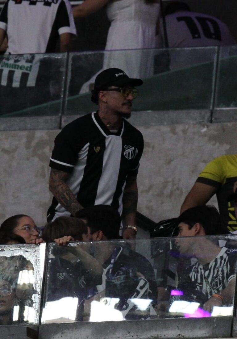 Vina Comparece ao Jogo do Ceará contra o Atlético-MG na Arena Castelão