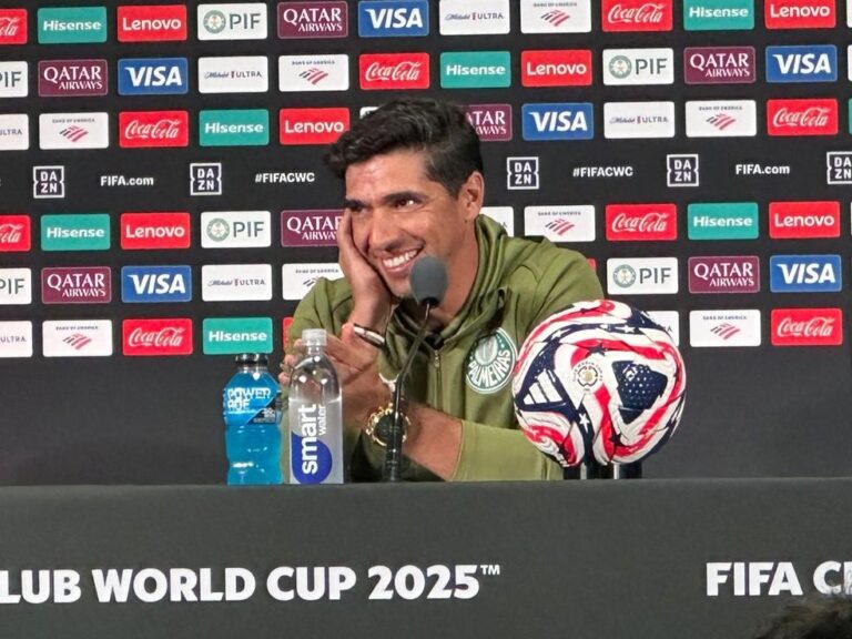 Abel Ferreira Fala Sobre a Utilização de Paulinho no Palmeiras Antes do Jogo Contra o Al Ahly