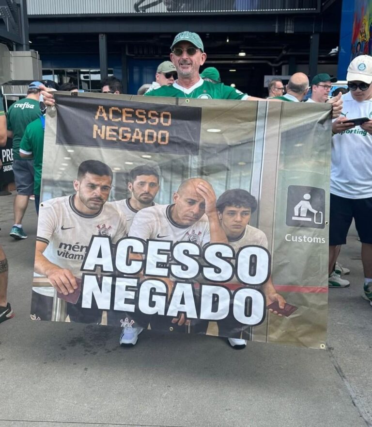 Pai de Piquerez provoca Corinthians com faixa na Copa do Mundo de Clubes