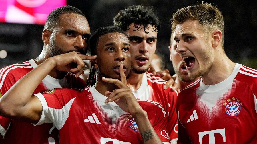 Olise pediu silêncio aos torcedores ao garantir a vitória para os alemães já nos minutos finais.