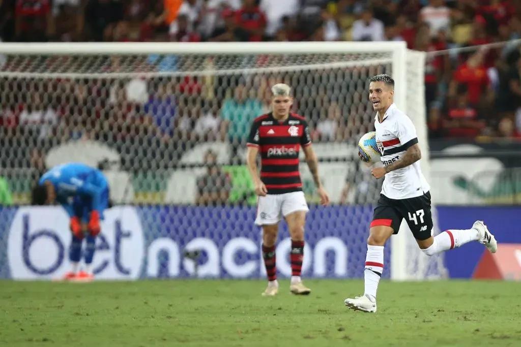 Ferreirinha em ação pelo São Paulo.