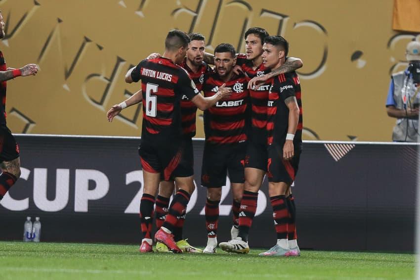 Jogadores do Flamengo comemorando gol no Mundial