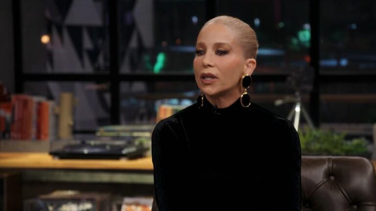 Danielle Winits relembra desafios e mudanças em sua vida durante os anos 90