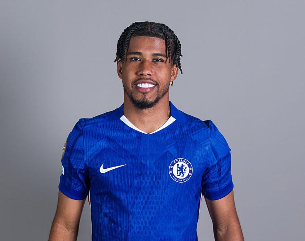 Andrey Santos voltou ao Chelsea