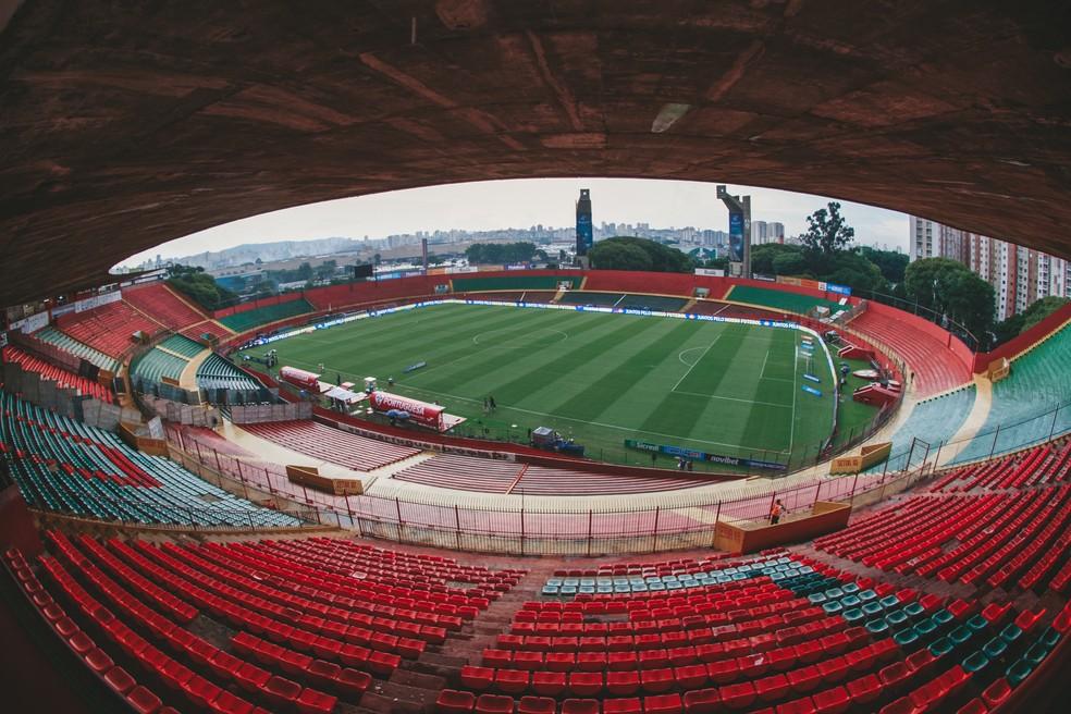 Estádio Canindé durante o jogo Corinthians x Flamengo