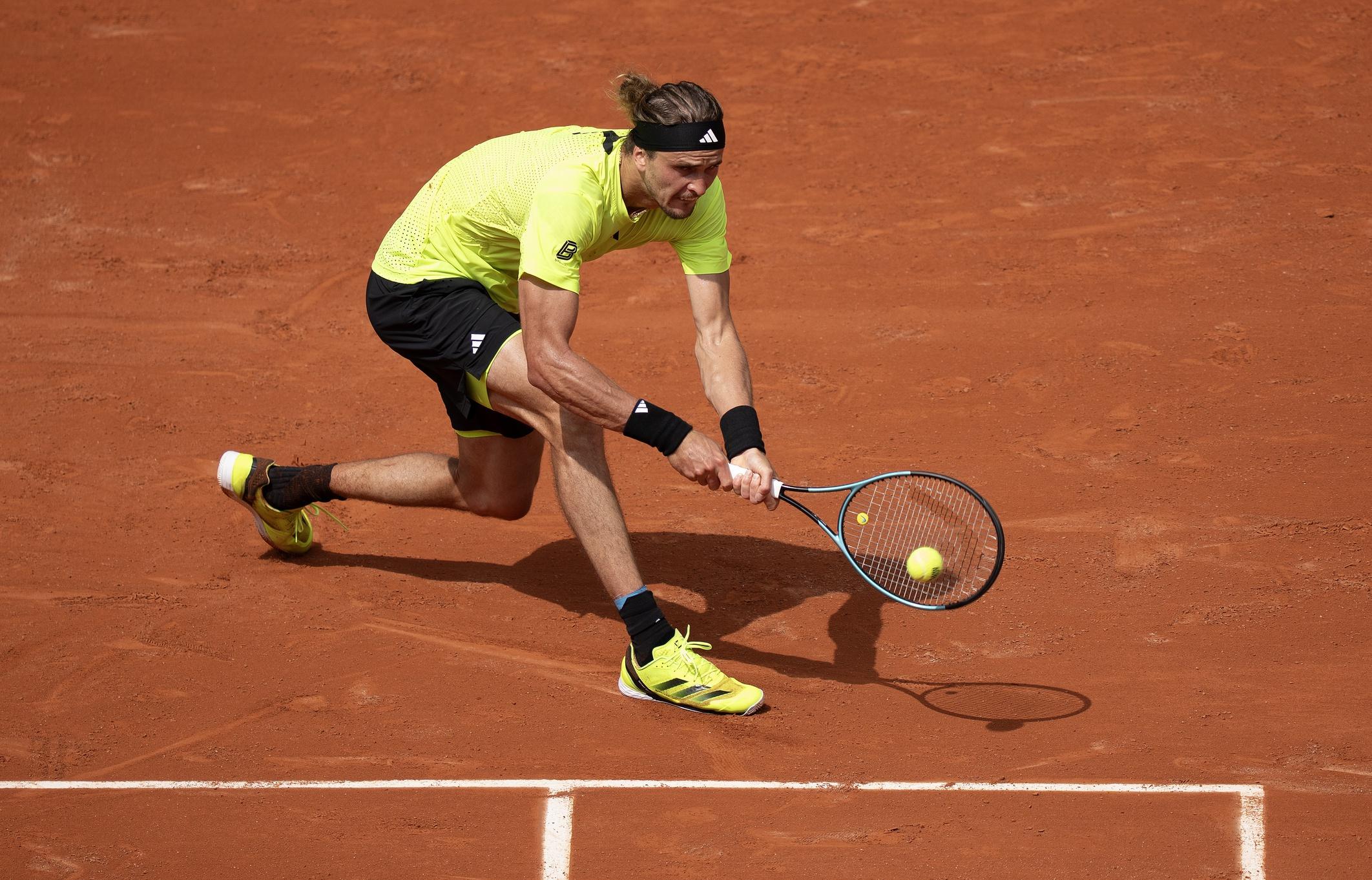 Alexander Zverev e Tallon Griekspoor competindo no French Open 2025