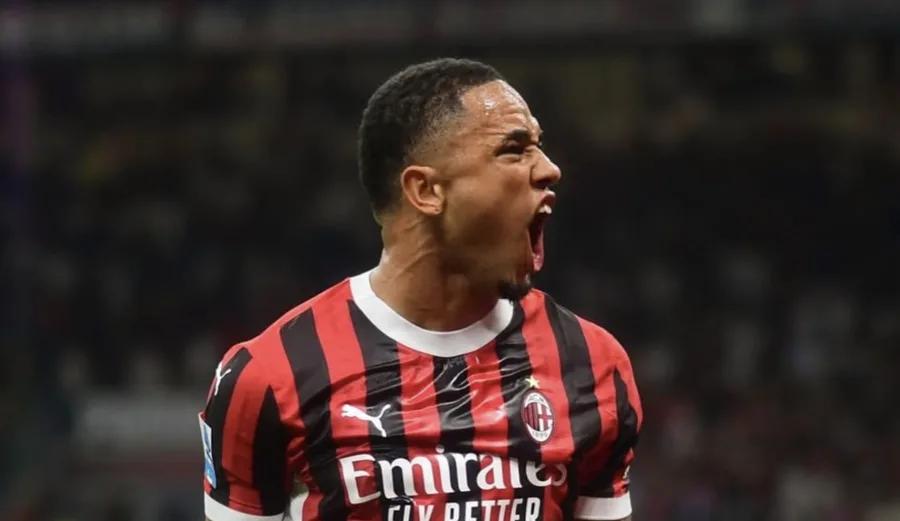 Flamengo intensifica negociação com o Milan pela contratação do atacante Noah Okafor