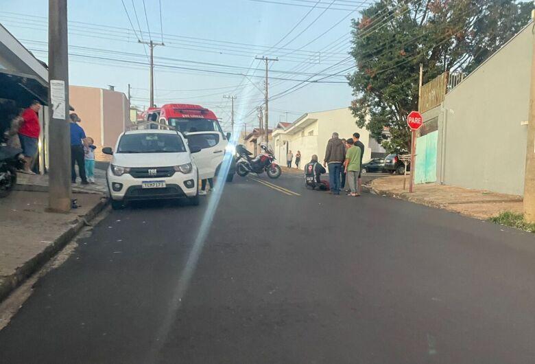 Motociclista fica ferido após colisão na Vila Carmen
