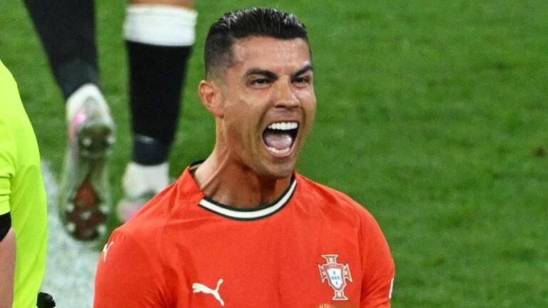 Cristiano Ronaldo se Aproxima do Milésimo Gol em Vitória de Portugal na Liga das Nações