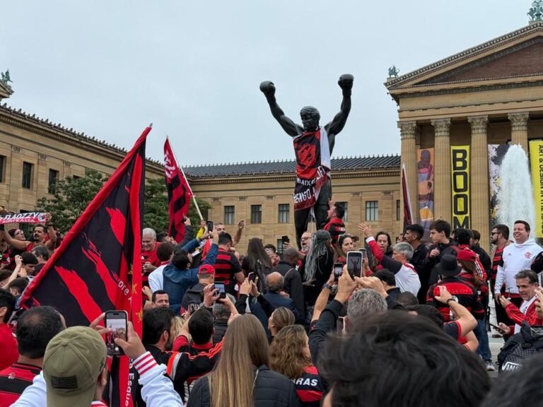 Torcida do Flamengo Faz Festa em Filadélfia Antes da Estreia na Copa do Mundo de Clubes