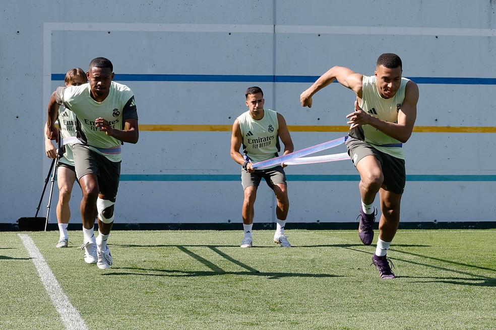 Mbappé em treino do Real Madrid na preparação para a Copa do Mundo de Clubes