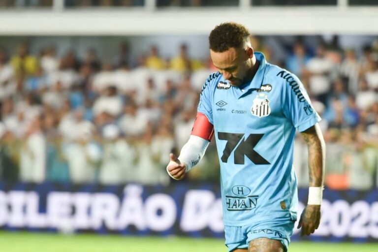 Neymar é diagnosticado com Covid-19 e desfalca o Santos em meio a indefinições contratuais