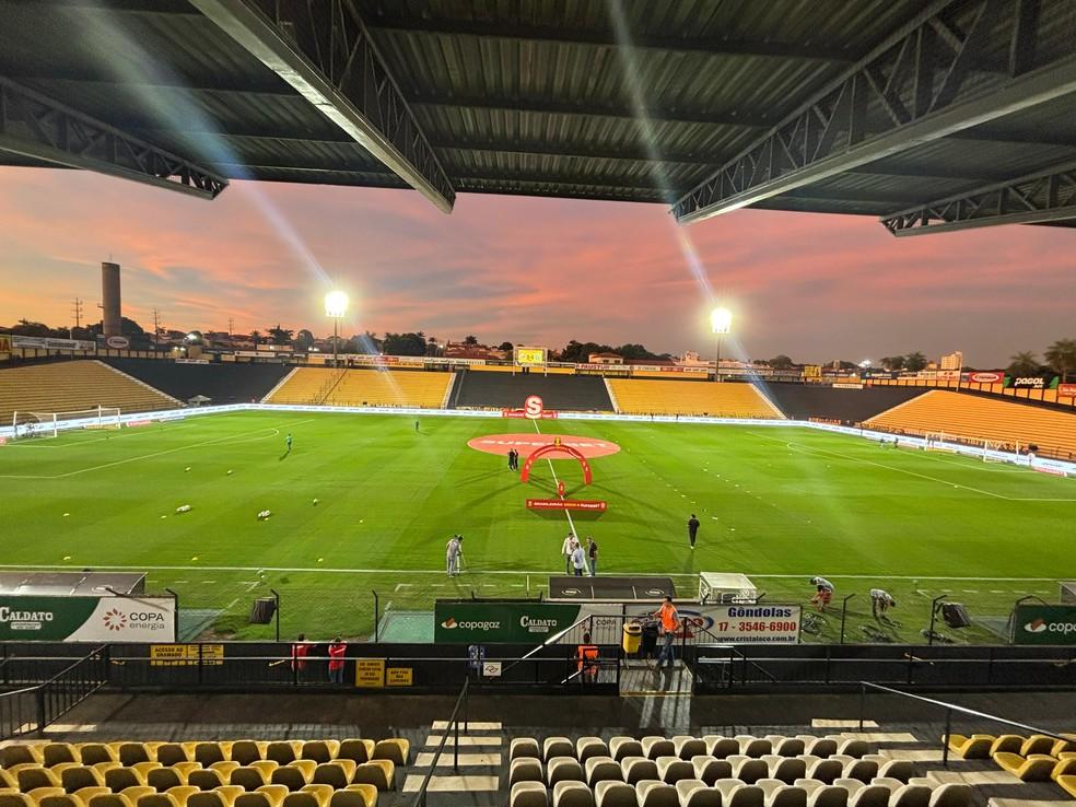 Estádio Jorge Ismael de Biasi, o Jorjão, em Novo Horizonte, recebe Ferroviária x CRB