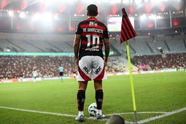 Os Jogadores do Flamengo que Mais Brilharam em 2025