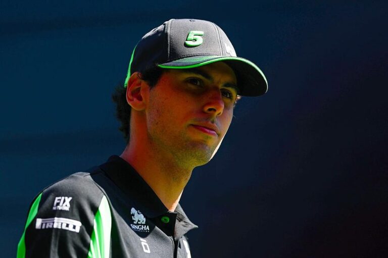 Gabriel Bortoleto Celebra Melhor Classificação da Temporada na Fórmula 1