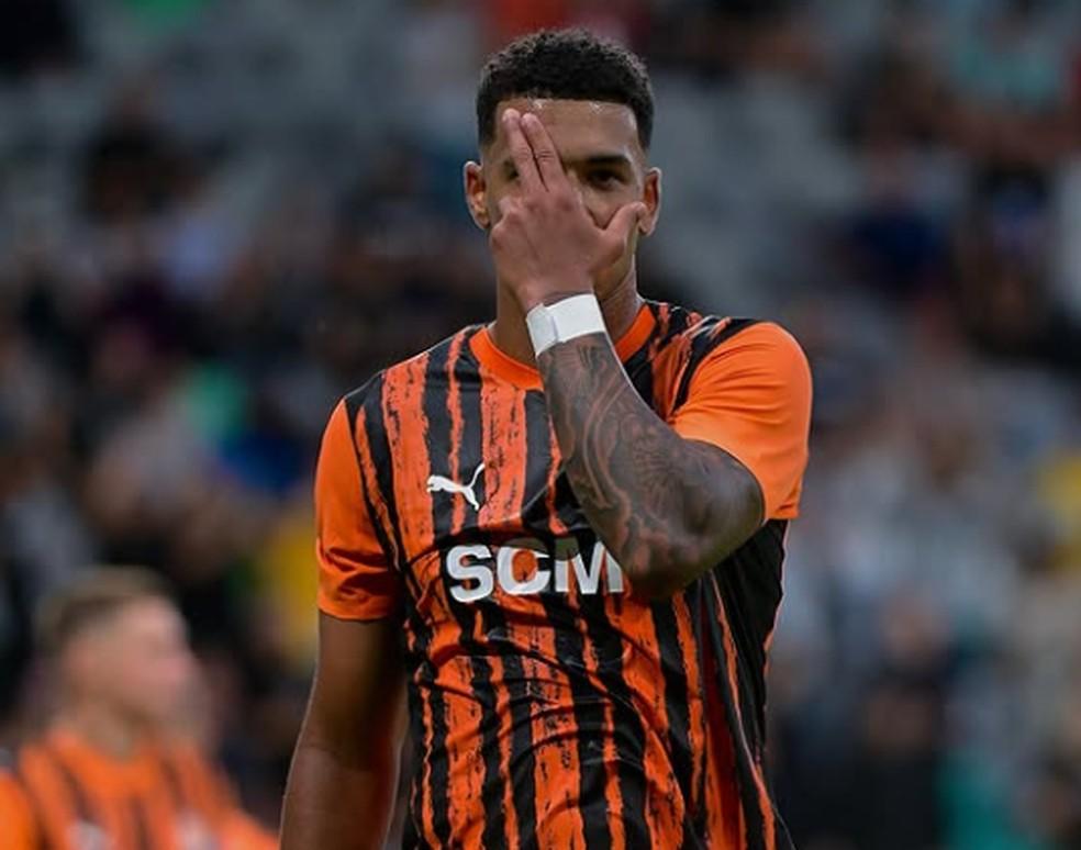 Kauã Elias em ação pelo Shakhtar Donetsk