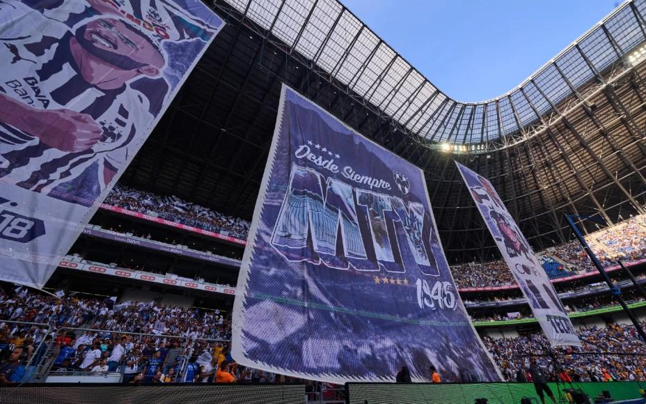 Torcida dos Rayados no Estádio BBVA Bancomer