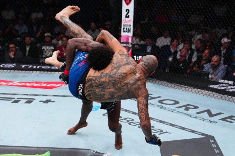 Holland e Rodriguez: Um Duelo Épico que Agitou o UFC 318