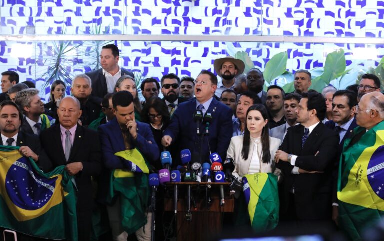 Oposição do Congresso Nacional Foca em Impeachment de Moraes e Anistia em 2025