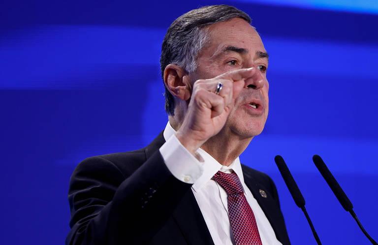 Barroso falando em conferência