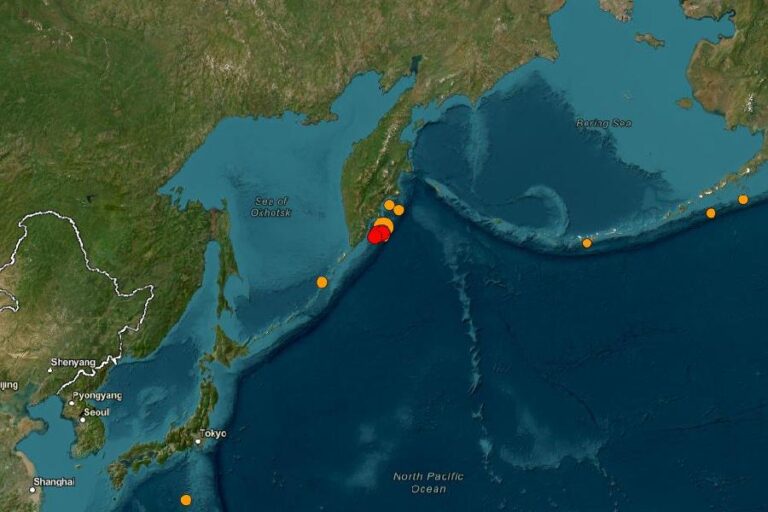 Terremoto de 8,7 na Rússia gera alertas de tsunami em várias regiões