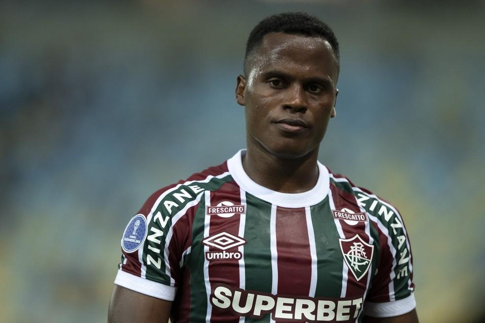 Jhon Arias deve trocar o Fluminense pelo futebol inglês