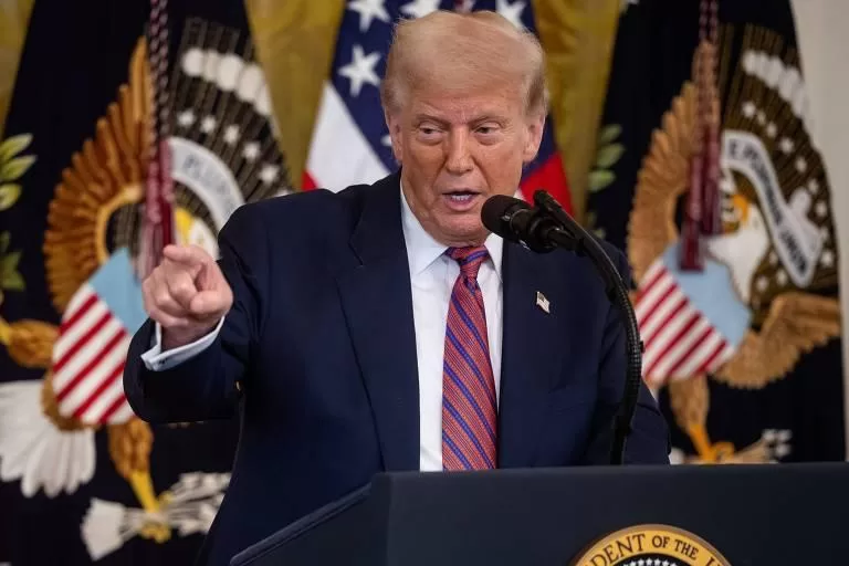 Crise entre Brasil e EUA: Tarifas de Trump podem ser contraproducentes, afirma análise