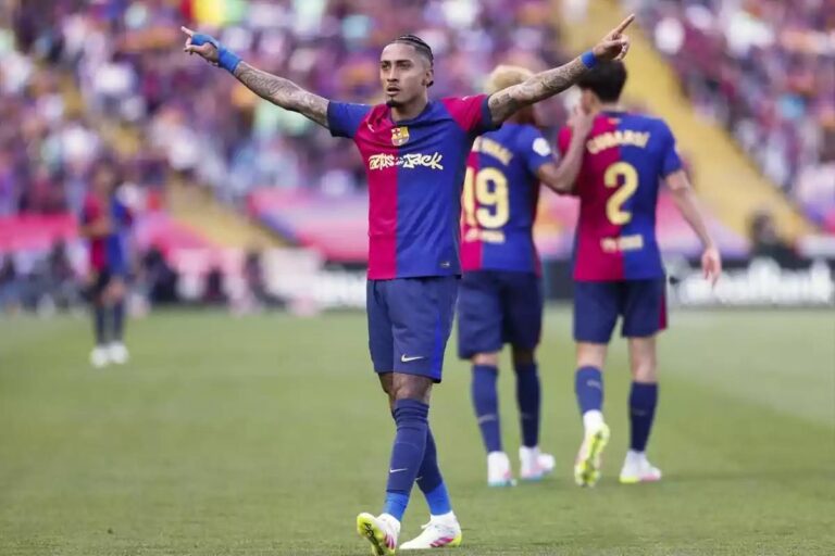 Raphinha em Alta: Interesses de Mourinho e Possíveis Mudanças no Barça