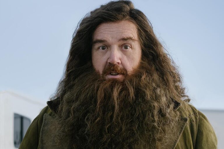 HBO Revela Primeira Imagem de Nick Frost como Hagrid na Nova Série de Harry Potter