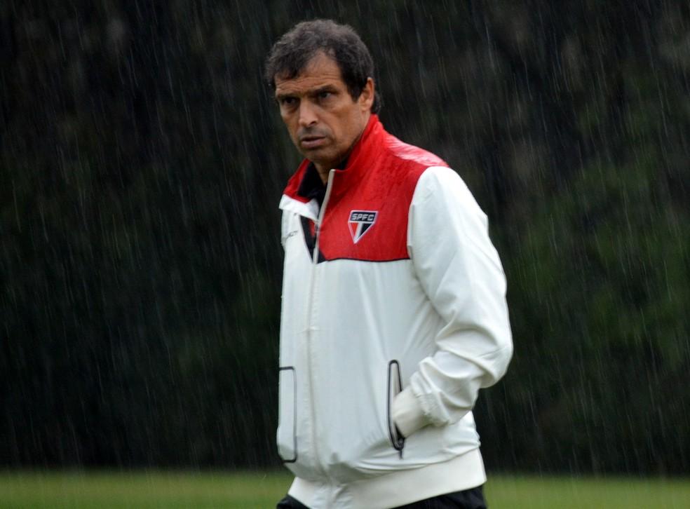 Milton Cruz em um treino no São Paulo