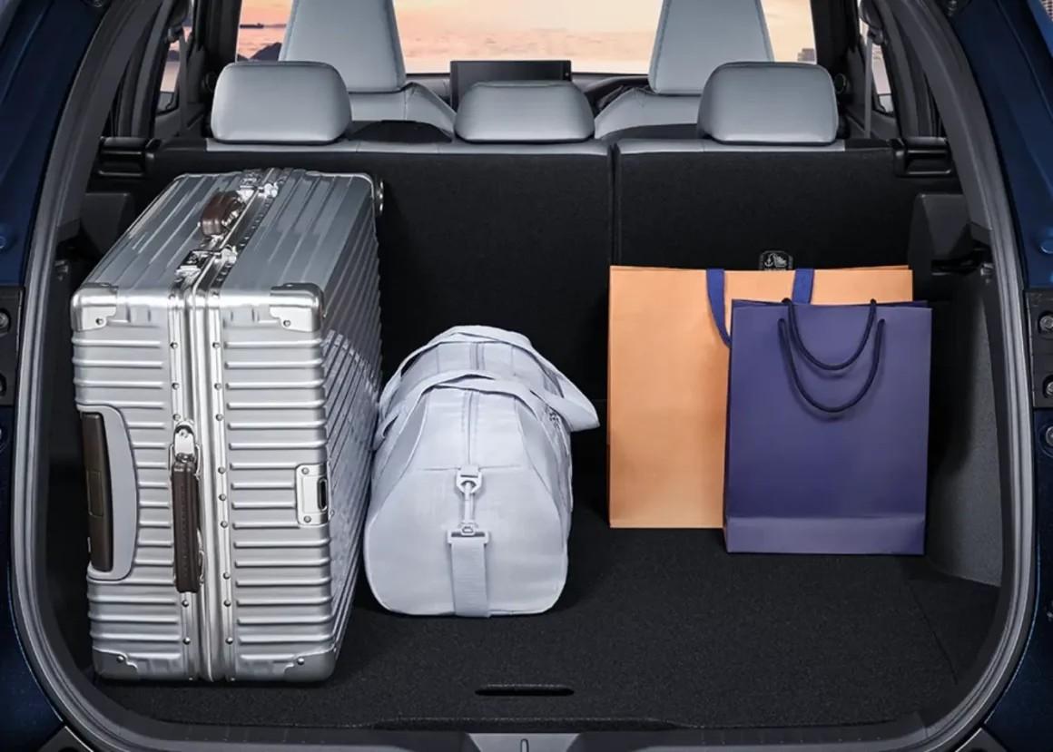 O bagageiro será uma das referências do segmento com 471 litros
