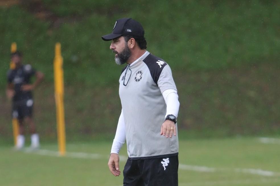 Rodrigo Fonseca comanda treino prévio de Rio Branco-ES e Porto Vitória